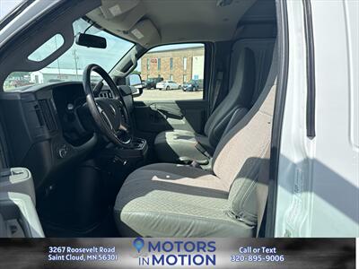 2018 Chevrolet Express 3500 6.0L   - Photo 9 - Saint Cloud, MN 56301