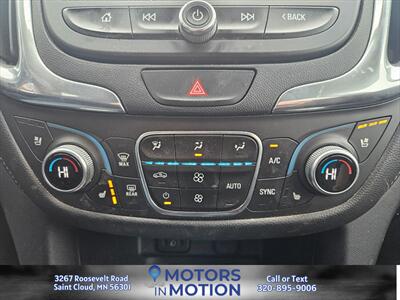 2018 Chevrolet Equinox Premier AWD   - Photo 12 - Saint Cloud, MN 56301