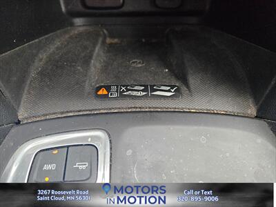2018 Chevrolet Equinox Premier AWD   - Photo 13 - Saint Cloud, MN 56301