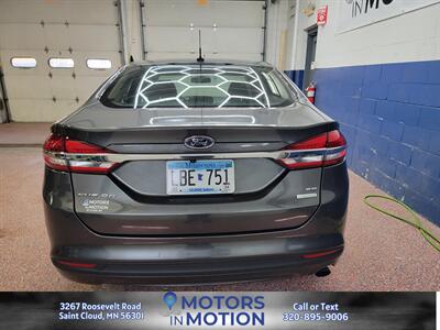 2018 Ford Fusion SE   - Photo 7 - Saint Cloud, MN 56301