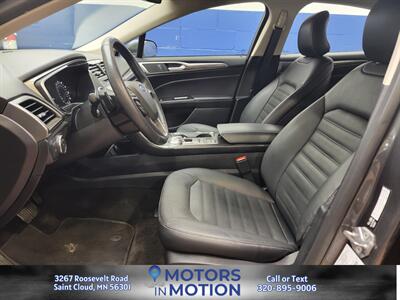 2018 Ford Fusion SE   - Photo 9 - Saint Cloud, MN 56301