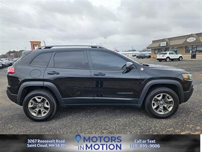 2019 Jeep Cherokee Trailhawk Elite 4WD w/Sunroof   - Photo 6 - Saint Cloud, MN 56301