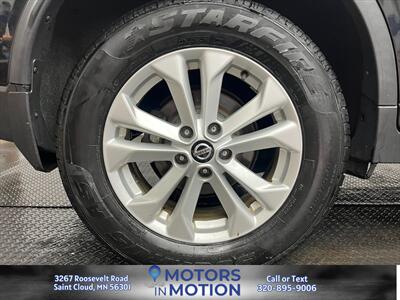 2018 Nissan Rogue S AWD - Photo 19 - Saint Cloud, MN 56301