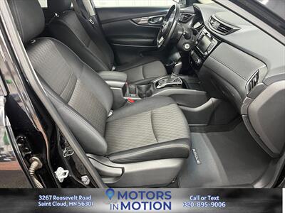 2018 Nissan Rogue S AWD - Photo 18 - Saint Cloud, MN 56301