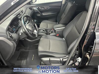 2018 Nissan Rogue S AWD - Photo 14 - Saint Cloud, MN 56301