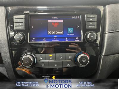 2018 Nissan Rogue S AWD - Photo 11 - Saint Cloud, MN 56301