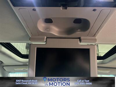 2017 GMC Yukon XL SLT 4x4 w/Sunroof & DVD   - Photo 13 - Saint Cloud, MN 56301