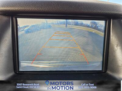 2017 GMC Yukon XL SLT 4x4 w/Sunroof & DVD   - Photo 11 - Saint Cloud, MN 56301