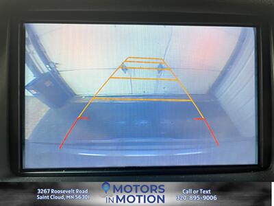 2017 GMC Yukon XL SLT 4x4 w/Sunroof & DVD   - Photo 11 - Saint Cloud, MN 56301