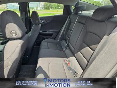 2023 Chevrolet Malibu LT   - Photo 14 - Saint Cloud, MN 56301