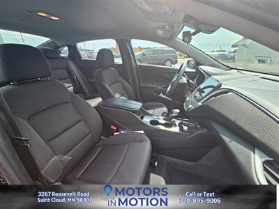 2023 Chevrolet Malibu LT   - Photo 17 - Saint Cloud, MN 56301