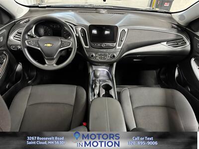 2023 Chevrolet Malibu LT   - Photo 11 - Saint Cloud, MN 56301