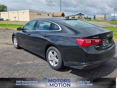2023 Chevrolet Malibu LT   - Photo 3 - Saint Cloud, MN 56301