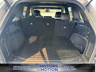 2018 Jeep Grand Cherokee Limited AWD - Photo 12 - Saint Cloud, MN 56301