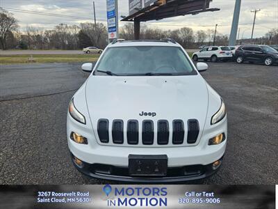 2016 Jeep Cherokee Latitude 4WD w/Sunroof   - Photo 8 - Saint Cloud, MN 56301