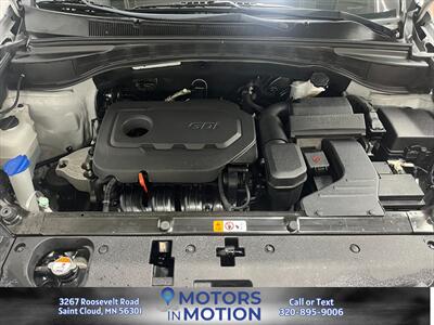 2018 Hyundai SANTA FE Sport 2.4L FWD   - Photo 19 - Saint Cloud, MN 56301