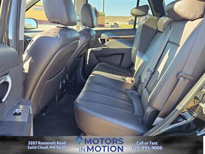 2012 Hyundai SANTA FE Limited AWD w/Sunroof   - Photo 15 - Saint Cloud, MN 56301