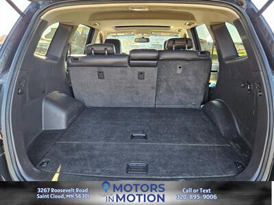 2012 Hyundai SANTA FE Limited AWD w/Sunroof   - Photo 17 - Saint Cloud, MN 56301