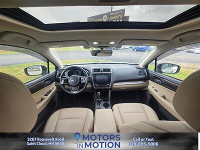 2018 Subaru Outback 2.5i Limited AWD w/Sunroof   - Photo 11 - Saint Cloud, MN 56301