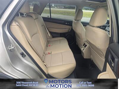 2018 Subaru Outback 2.5i Limited AWD w/Sunroof   - Photo 17 - Saint Cloud, MN 56301