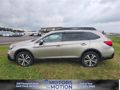2018 Subaru Outback 2.5i Limited AWD w/Sunroof   - Photo 2 - Saint Cloud, MN 56301