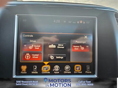 2015 Jeep Grand Cherokee Altitude 4WD w/Sunroof   - Photo 12 - Saint Cloud, MN 56301