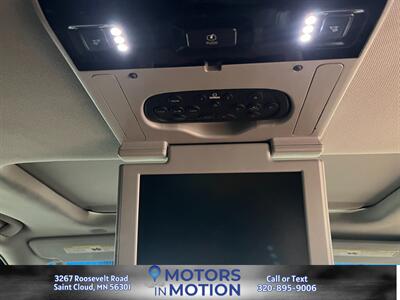 2017 Chevrolet Suburban Premier 4WD w/Sunroof   - Photo 13 - Saint Cloud, MN 56301