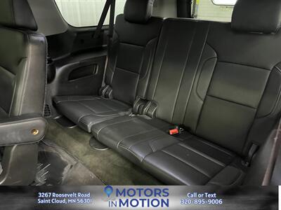 2017 Chevrolet Suburban Premier 4WD w/Sunroof   - Photo 19 - Saint Cloud, MN 56301