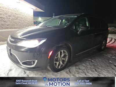 2017 Chrysler Pacifica Touring-L Plus   - Photo 1 - Saint Cloud, MN 56301