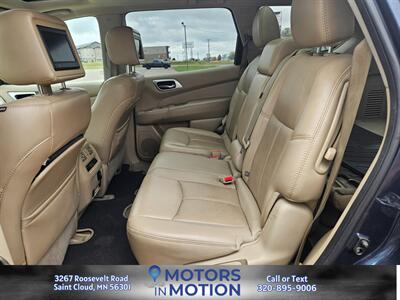 2015 Nissan Pathfinder Platinum AWD   - Photo 15 - Saint Cloud, MN 56301