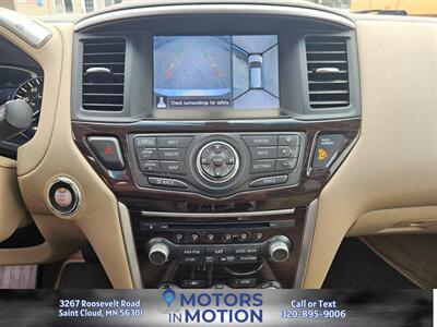 2015 Nissan Pathfinder Platinum AWD   - Photo 11 - Saint Cloud, MN 56301