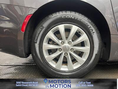 2019 Chrysler Pacifica Touring Plus - Photo 9 - Saint Cloud, MN 56301