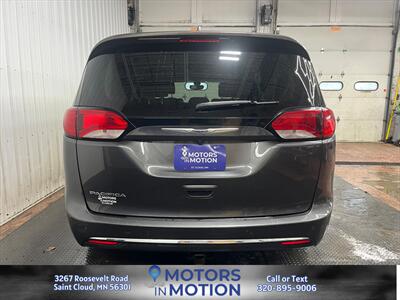 2019 Chrysler Pacifica Touring Plus - Photo 4 - Saint Cloud, MN 56301
