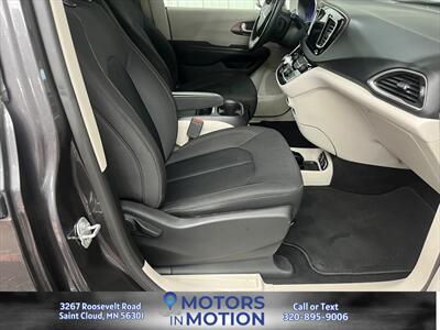 2019 Chrysler Pacifica Touring Plus - Photo 21 - Saint Cloud, MN 56301
