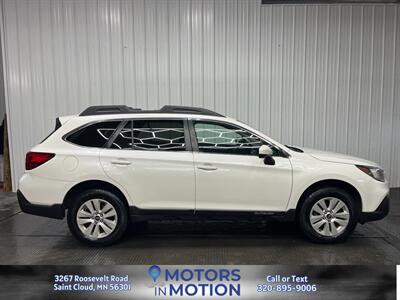 2018 Subaru Outback 2.5i Premium AWD w/Sunroof   - Photo 6 - Saint Cloud, MN 56301