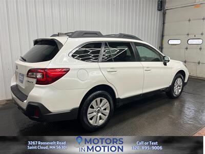 2018 Subaru Outback 2.5i Premium AWD w/Sunroof   - Photo 5 - Saint Cloud, MN 56301
