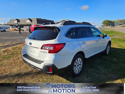 2018 Subaru Outback 2.5i Premium AWD w/Sunroof   - Photo 5 - Saint Cloud, MN 56301