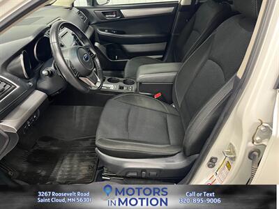 2018 Subaru Outback 2.5i Premium AWD w/Sunroof   - Photo 13 - Saint Cloud, MN 56301