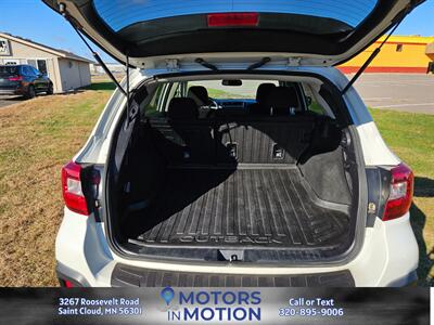 2018 Subaru Outback 2.5i Premium AWD w/Sunroof   - Photo 14 - Saint Cloud, MN 56301