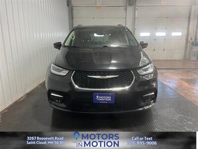 2021 Chrysler Pacifica Touring L   - Photo 8 - Saint Cloud, MN 56301