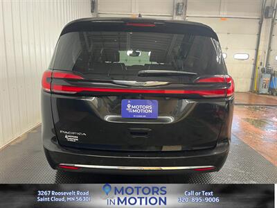2021 Chrysler Pacifica Touring L   - Photo 4 - Saint Cloud, MN 56301