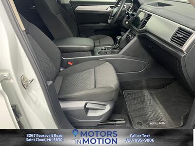 2018 Volkswagen Atlas V6 Launch Edition 4Motion AWD - Photo 20 - Saint Cloud, MN 56301