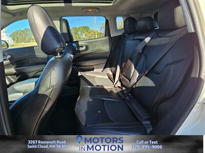 2020 Jeep Compass Limited 4WD w/Sunroof   - Photo 12 - Saint Cloud, MN 56301