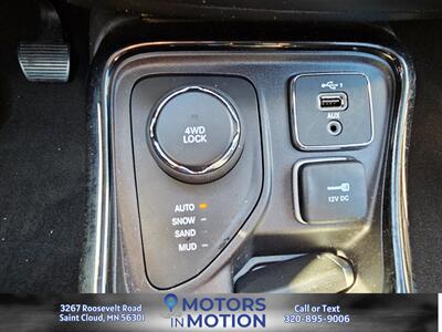 2020 Jeep Compass Limited 4WD w/Sunroof   - Photo 11 - Saint Cloud, MN 56301