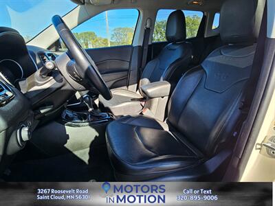 2020 Jeep Compass Limited 4WD w/Sunroof   - Photo 9 - Saint Cloud, MN 56301