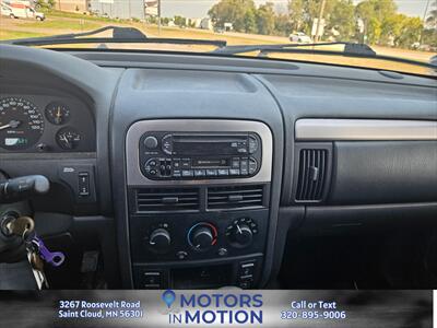 2004 Jeep Grand Cherokee Laredo - Photo 11 - Saint Cloud, MN 56301