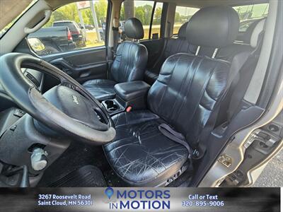 2004 Jeep Grand Cherokee Laredo - Photo 14 - Saint Cloud, MN 56301