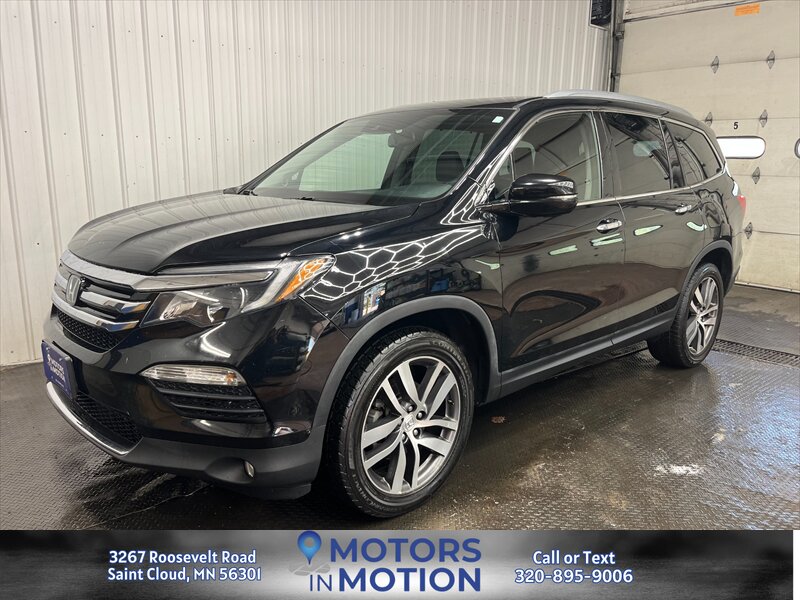 2017 Honda Pilot Touring AWD  