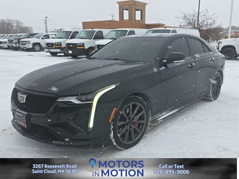 2023 Cadillac CT4 V-Series's photo