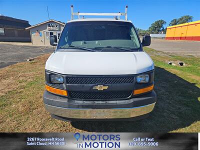 2017 Chevrolet Express 2500 6.0L   - Photo 2 - Saint Cloud, MN 56301